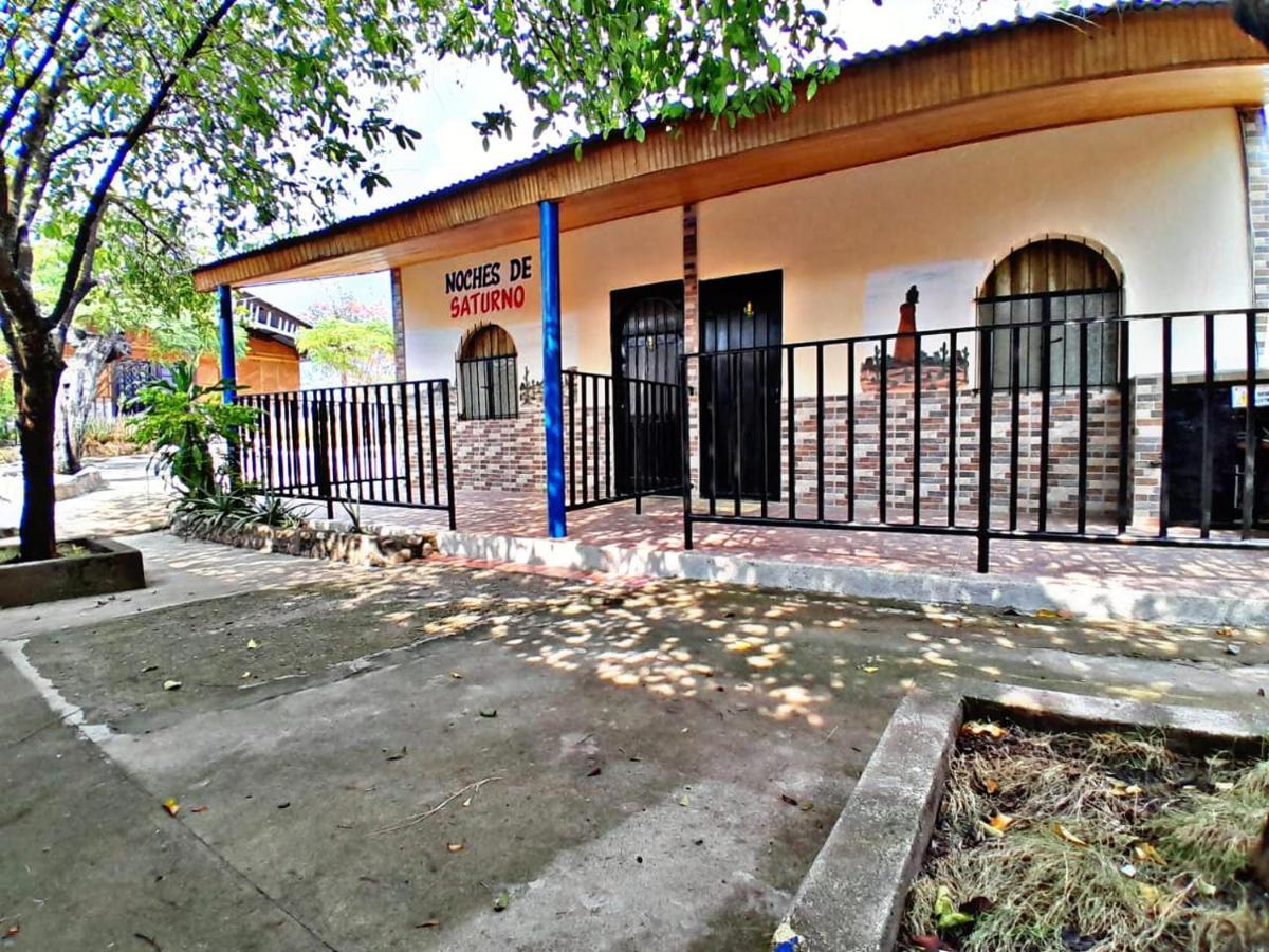 Posada Turistica Noches De Saturno Villavieja Exterior foto